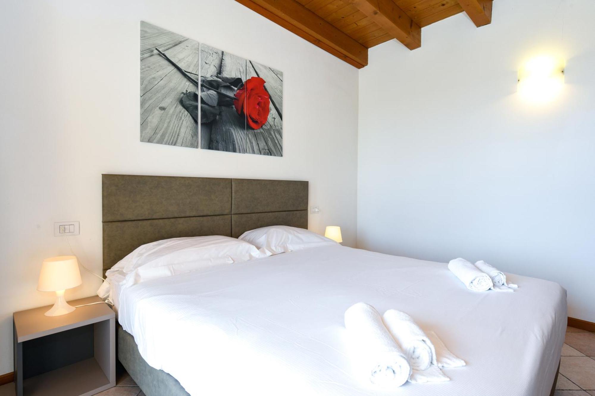 Moniga del Garda Relais Rosa Dei Venti -Ciao Vacanze- الغرفة الصورة